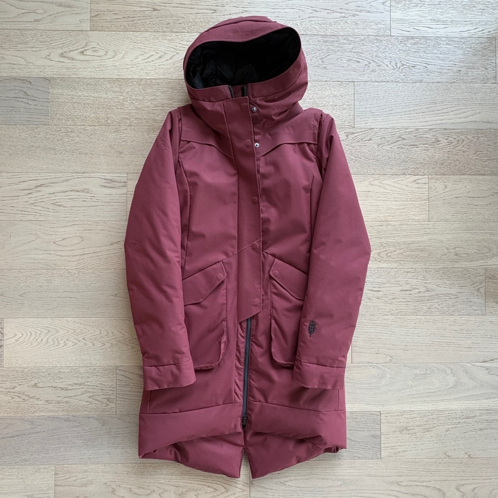 Indygena (now Indyeva) Matka II women's down winter parka in red wine size XS